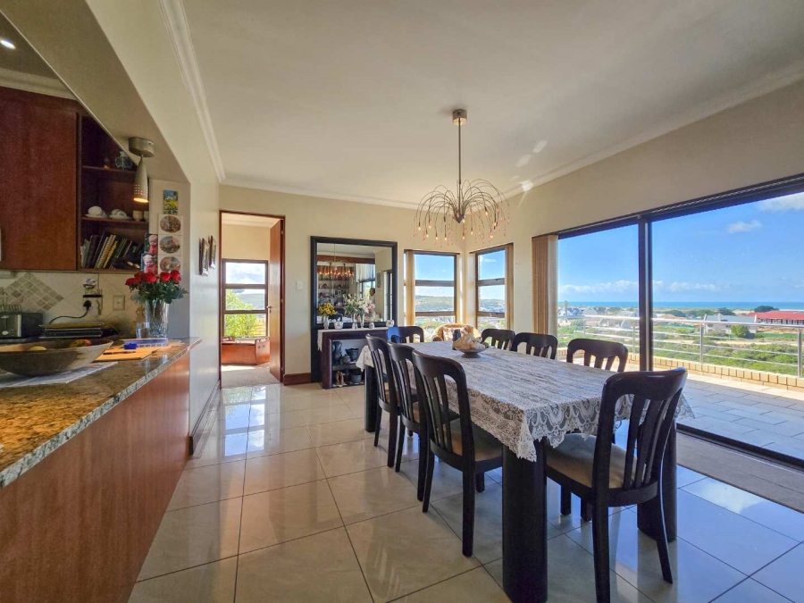 4 Bedroom Property for Sale in Stilbaai Wes Western Cape